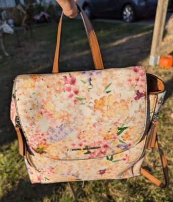 Mochila Cartera Dana Buchman Floral Marrón Imitación Cuero Mango Madera Foto 1 de 4