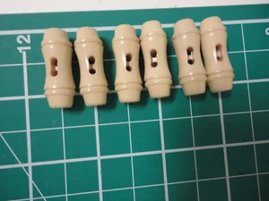 6 x Creamy Beige Toggles 28mm long K61 - ZB014 - Picture 1 of 3