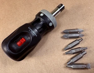Cacciavite a cricchetto vintage Sears Companion Stubby con conservazione e 12 punte - Foto 1 di 8