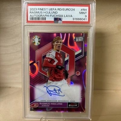 2023 Topps Finest Road to UEFA RASMUS HOJLUND Auto Fuschia Lava 47/75 PSA 9 - Image 1 of 2