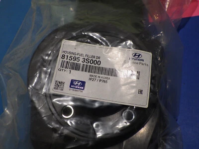 Fuel Tank Filler Door Housing for Hyundai YF 2011-2015 Sonata i45 815953S000 - Image 1 of 2