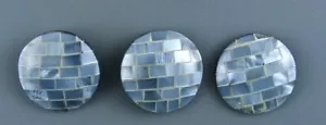 SHELL CLOTHING BUTTON - SET OF 3 - Picture 1 of 3
