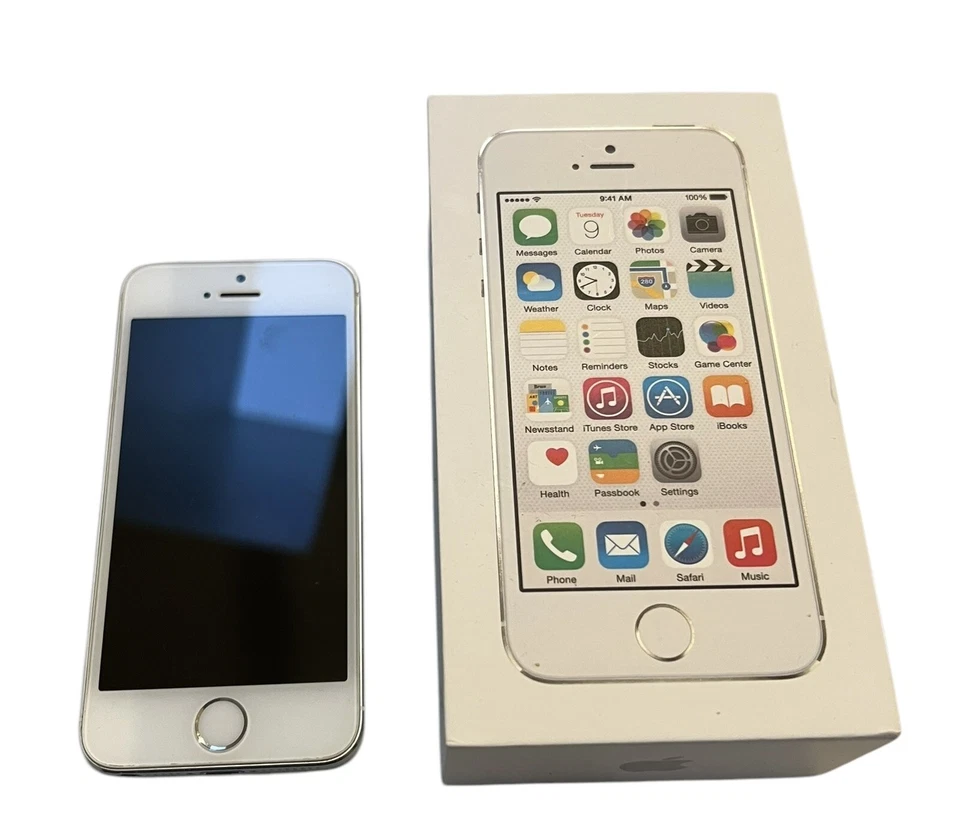 Apple iPhone 5s (A1453) Silver 16GB Original Box No Power READ - Image 1 of 4