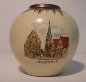 Vintage-Keramik, Schuttorf-Germany-Souvenir Pottery Vase-Tan-Gold Drip-3" Tall - Picture 1 of 4