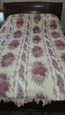Edredón vintage Glynda Turley Rose Rhapsody Queen con volantes de encaje Foto 1 de 4