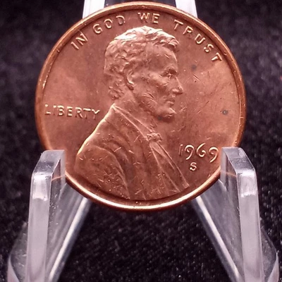 RPM 1969-S Lincoln Cent Lightly Circulated Condition Looks Like RPM-003 Stage A - Image 1 of 4