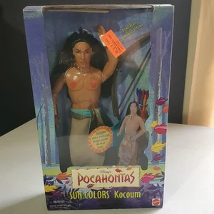 Muñeca Mattel Disney Pocahontas Kocoum Sun Colors Nueva En Caja Muy Buen Estado  - Imagen 1 de 5