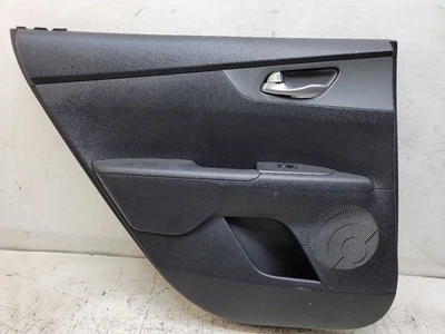 2019 2020 2021 KIA FORTE PAINEL DE ACABAMENTO DA PORTA TRASEIRA ESQUERDA PRETO FABRICANTE DE EQUIPAMENTO ORIGINAL 83308-M7000B2J - Imagem 1 de 4