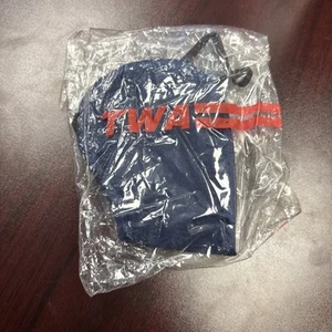 TWA TRANS WORLD AIRLINES VINTAGE SLUMBER EYE SHADE SLEEP MASK - Picture 1 of 3