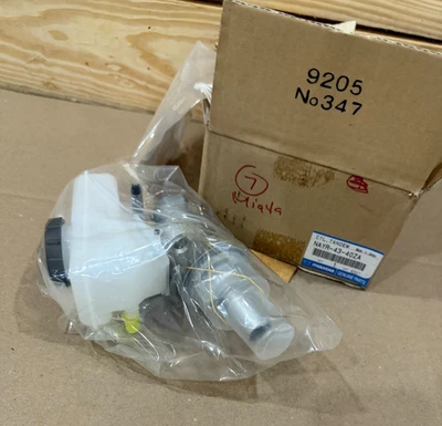 Mazda Miata MX-5 2016-2021 cilindro maestro de freno NAYR-43-40ZA MT nuevo genuino Foto 1 de 4