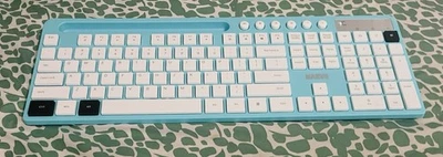 MARVO KC-411W 2.4GHz Wireless Keyboard Blue/White Full-Size w/ Multimedia Keys - Image 1 of 3