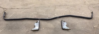 Parachoques delantero Oldsmobile Cutlass 1976-1977 tira de impacto con parachoques Foto 1 de 4