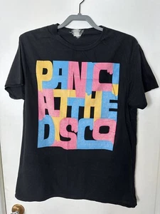 Panic! At The Disco Band T Shirt Size Medium? Brendon Urie Fueled By Ramen Pop - Picture 1 of 17