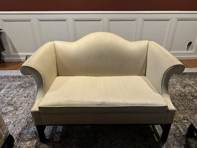 Sofá Loveseat Ethan Allen Clásicos Tradicionales Estilo Chippendale Camelback 1 Foto 1 de 4