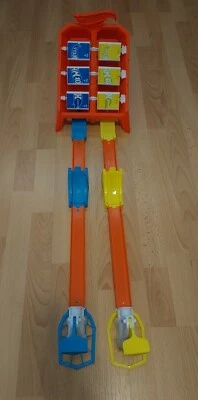 Hot Wheels Action Launch Across Challenge Track Set & Score Flip Out - Used - Image 1 of 4