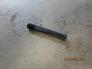 JARVIS WELLSAW 400, 404 DRIVE STUD OEM# 1027043 - Picture 1 of 1