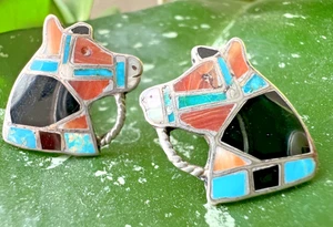 Gemelos vintage ZUNI CABALLO incrustación de varias piedras esterlina turquesa suroeste - Imagen 1 de 8