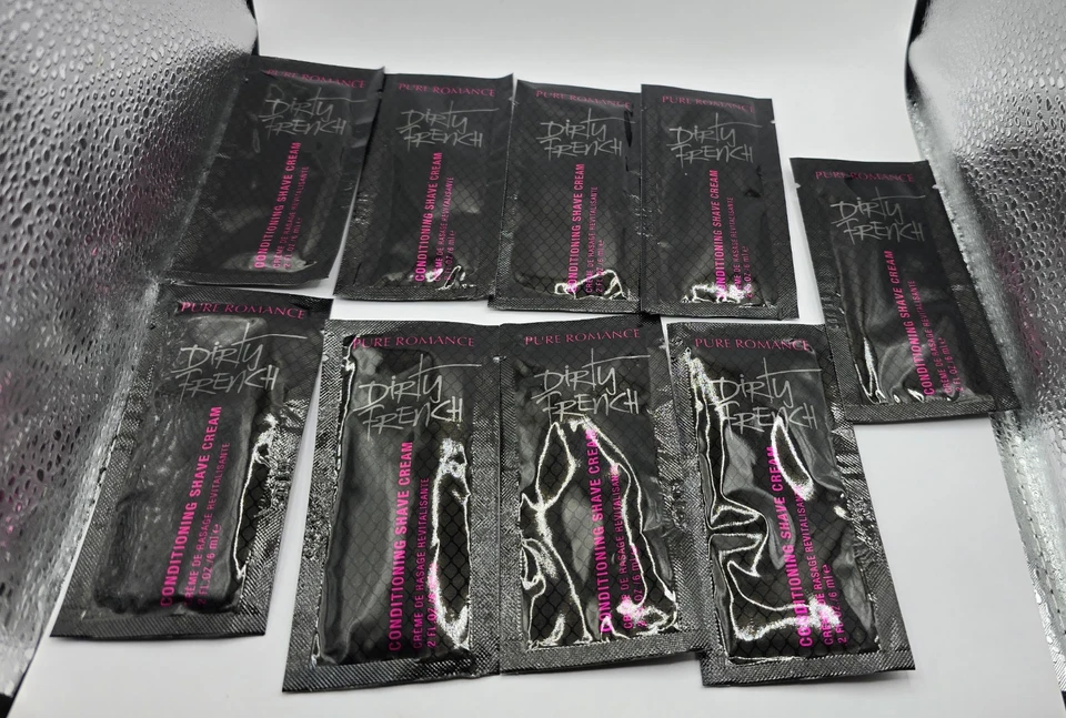 Crema de Afeitar Acondicionadora Pure Romance - Juego de 9 Tamaño Francés Sucio Foto 1 de 1