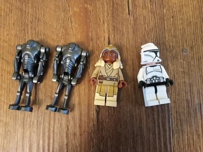 Lego Star Wars 75016 Minifigures Clone Troopers, Stass Allie, Super Battle... - Image 1 of 3