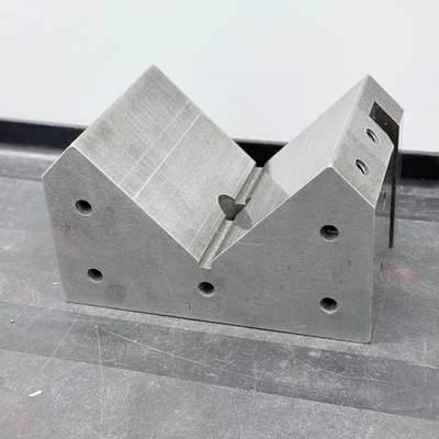V-Block Machinist Work Holding Fixture 6" x 4" x 3.5" - Image 1 of 4
