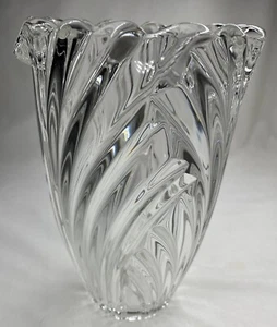 Vtg MIKASA Heavy Lead Crystal Clear Swirl Flower Vase EUC - Picture 1 of 6