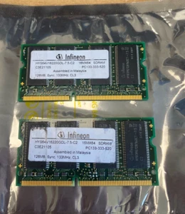 Infineon 128MB 16MX64 PS133-333-520 - SDRAM - 133MHz CL3 - HYS64V16220GDL-75-C2 - Picture 1 of 5