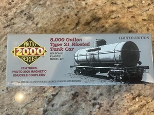 Proto 2000 HO 8,000 Gallon Type 21 Riveted Tank Car 21285 Union #8006 NEW kit - Picture 1 of 3