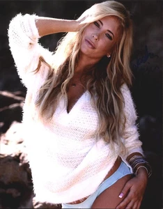 Tasha Reign signed model 8x10 photo -proof- -CERTIFICATE- (D35) - Picture 1 of 2