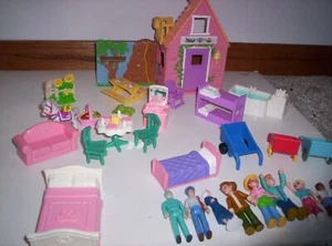 Fisher Price Loving Family Sweet Streets Cabin Tree House/Furniture/Figures - Picture 1 of 10