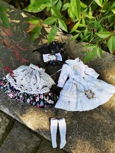 Vestido Blanco + Delantal Floral + Prendas para la Cabeza + Collar + Calcetines Ajuste Muñeca Blythe 12" Conjunto - Imagen 1 de 6
