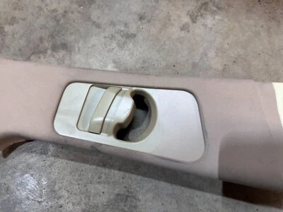 Panel de ajuste de pilar B superior BMW E46 bronceado derecho sedán OEM 2005 325 328 330 335 M3 Foto 1 de 4