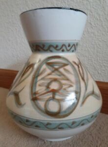 japanese high quality signed fine porcelain vase with beautiful ting sound