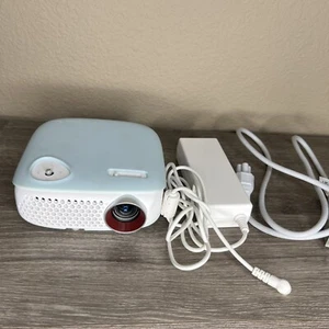 LG Mini Beam Projector PW800-NA Protective Case And Power Cord Included WORKS! - Picture 1 of 9