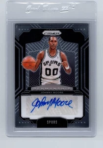 2024-25 Panini Prizm Johnny Moore Auto #PNM-LHM Autograph Card San Antonio Spurs - Bild 1 von 2