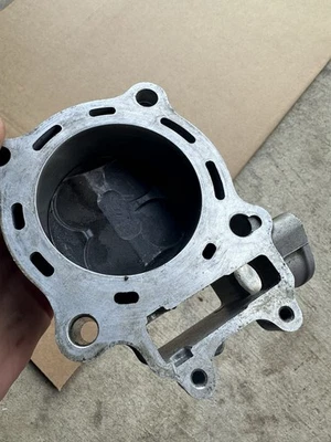 03-08 Crf250r Cylinder And Piston - Image 1 of 4