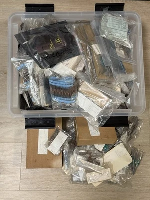 Resistencias de película metálica Dale Welwyn 25 lb surtidas Mil Spec serie RN60 1/4 W 250 mW Foto 1 de 4