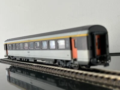 ROCO - VOITURE CORAIL 1ère CLASSE - A10 TU - SNCF - H0 - TOP ! (GD-3872) - Photo 1/4