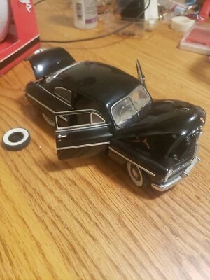 danbury mint 1949 mercury club coupe black 1:24 w/ spare tire - Image 1 of 4