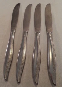 Oneida Stainless Flatware Hollow Handel Dinner Knives Silver Color Set of 4  - Picture 1 of 2