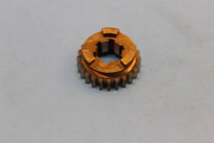 Nuevo de Lote Antiguo Yamaha YD3 YDS3 Cuarta Rueda Engranaje PARTE # 156-17241-00-00 Foto 1 de 1