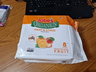 Jobe's Organics Fertilizer Spikes, Fruit and Citrus, 8 Count, Slow Release - Image 1 of 3