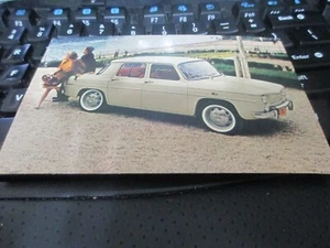 ORIGINAL CAR DEALERSHIP VINTAGE POSTCARD 1968 RENAULT 8 - Picture 1 of 2