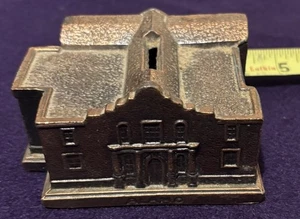 60s The Alamo Vintage Coin Bank San Antonio Tx Souvenir Bronzed Metal No Lid Key - Bild 1 von 7