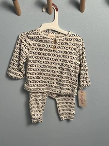 Cat & Jack Bebé Unisex XOXO Acanalado Conjunto Superior e Inferior Talla 3-6 Meses - Imagen 1 de 6