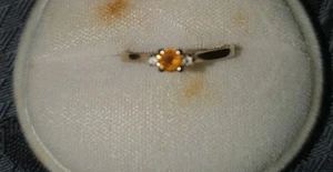 LADIES 9CT GOLD VINTAGE CITRINE & DIAMOND RING 375 DELICATE - Picture 1 of 9