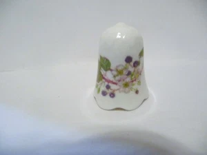 THIMBLE FB CHINA ROYAL COURT ENGLAND "BRAMBLE BLOSSOM"  TCC 10/87 - Picture 1 of 5