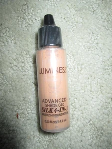 LUMINESS Airbrush Advanced Shade 040 Silk 4 in 1 Foundation werkseitig versiegelt neu mit Etikett - Bild 1 von 1