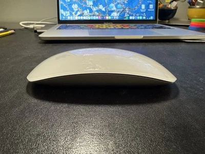 Apple Magic Mouse 2 - Weiß (A1657) - Bild 1 von 3