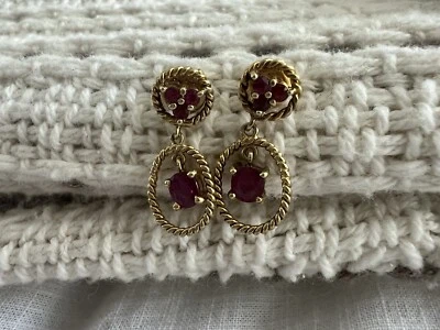 Beautiful Midcentury 14K Ruby Gold Chain Dangle Earrings/ 3.16Grams - Image 1 of 4