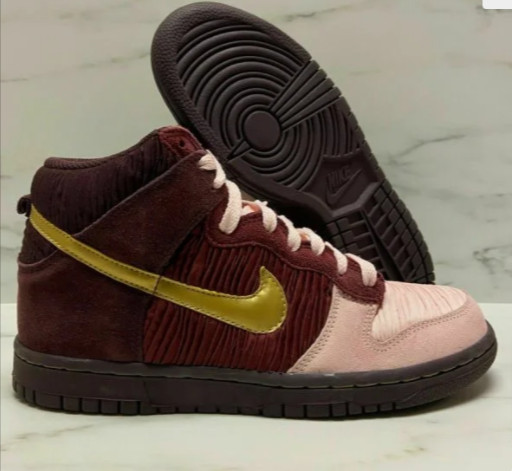 burgundy dunk high